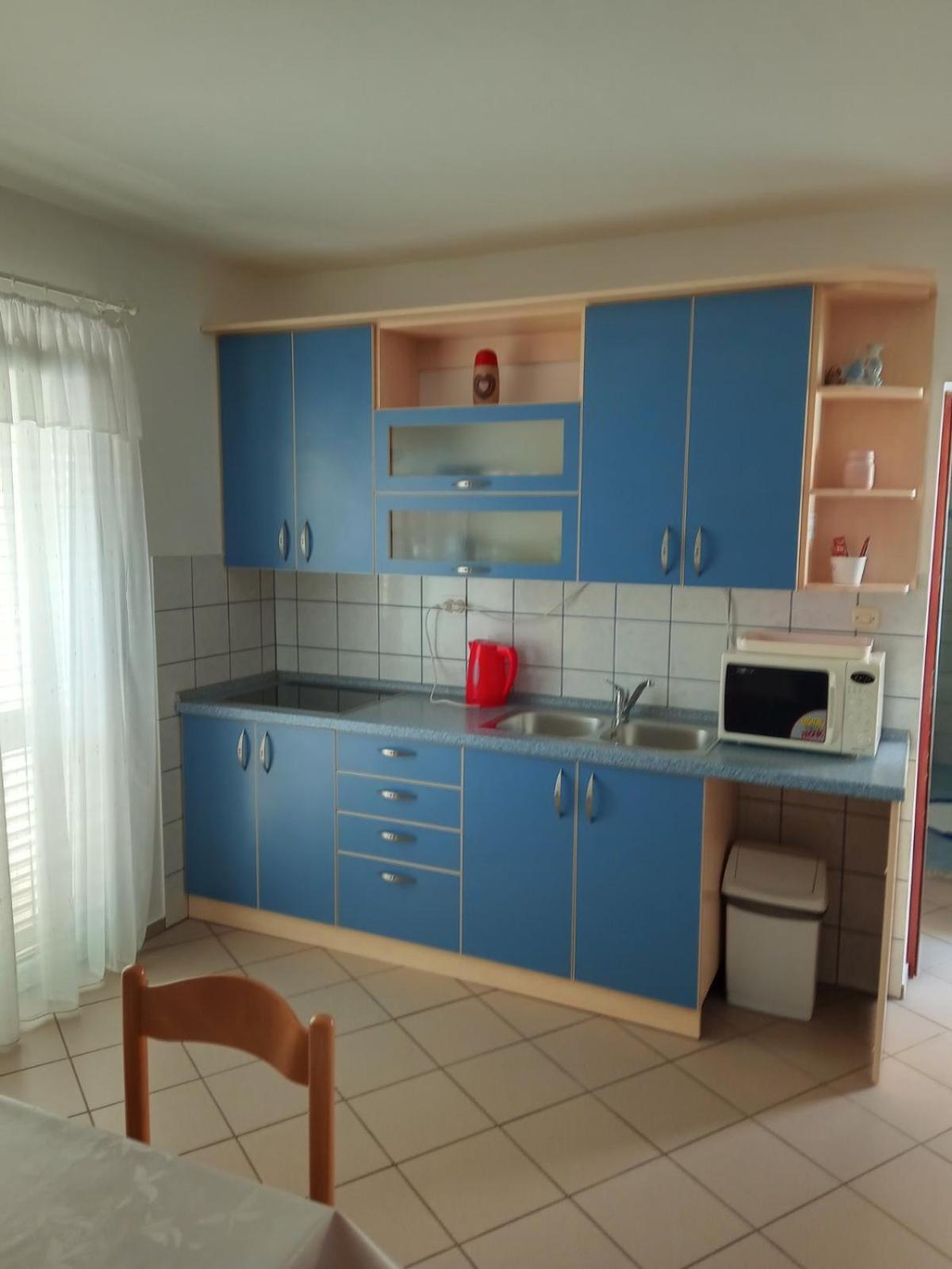 Apartmani Ana วีร์ ภายนอก รูปภาพ
